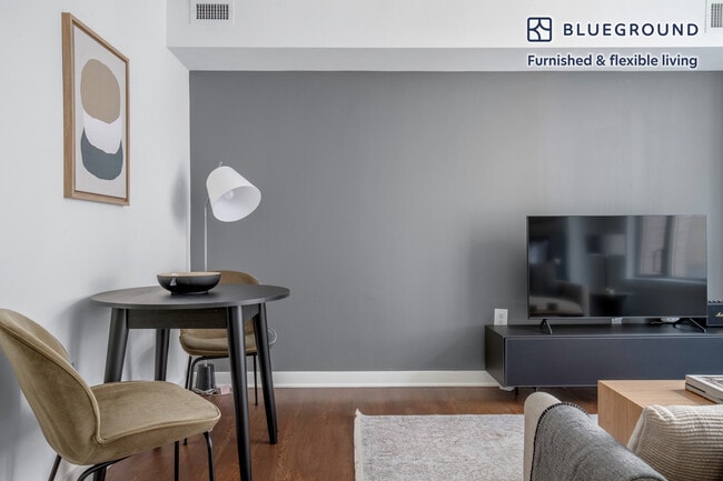 Photo - 400 8th St NW Unidad FL5-ID577