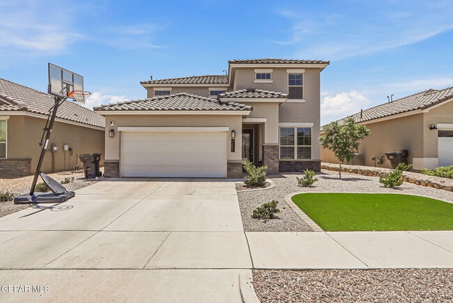 Building Photo - 13852 Paseo De La Luna Ave