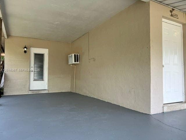 Photo - 2201 N 57th Ave