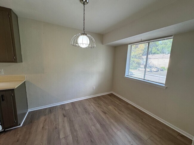 Photo - 1401 Lazy Brook Unidad D