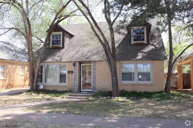 Building Photo - 2003 16th St Rental