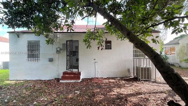 1012 NW 66th St