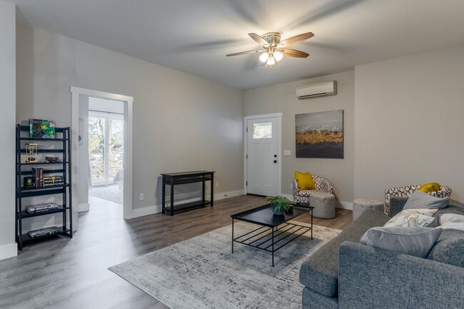 Living - 10-100 Laurel Loop Apartment Unit 100