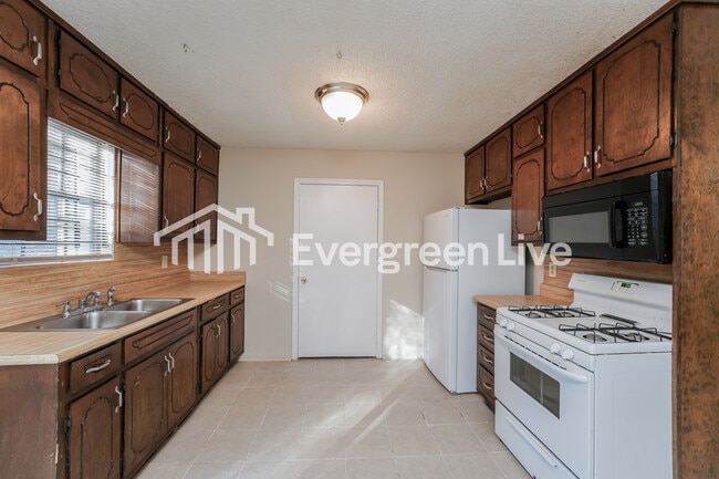 Photo - 5355 Bleckley Ct