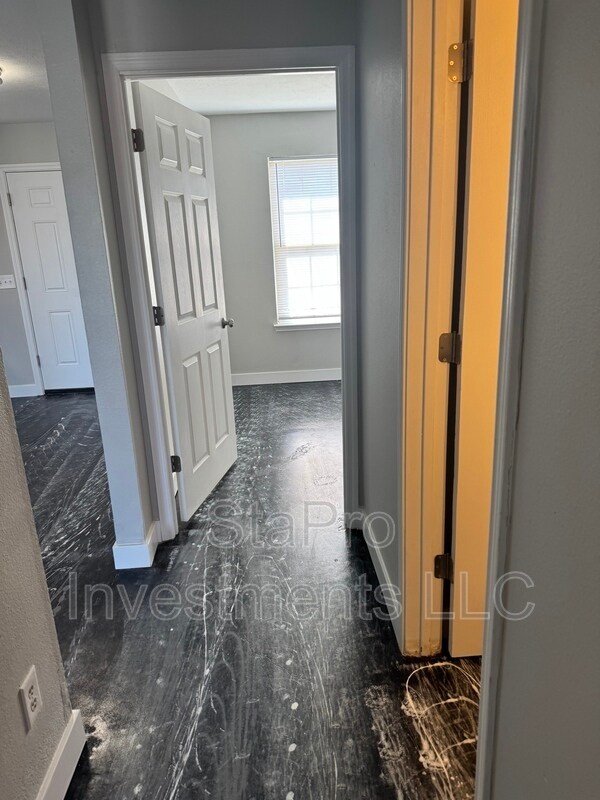 Photo - 128 Village Pl