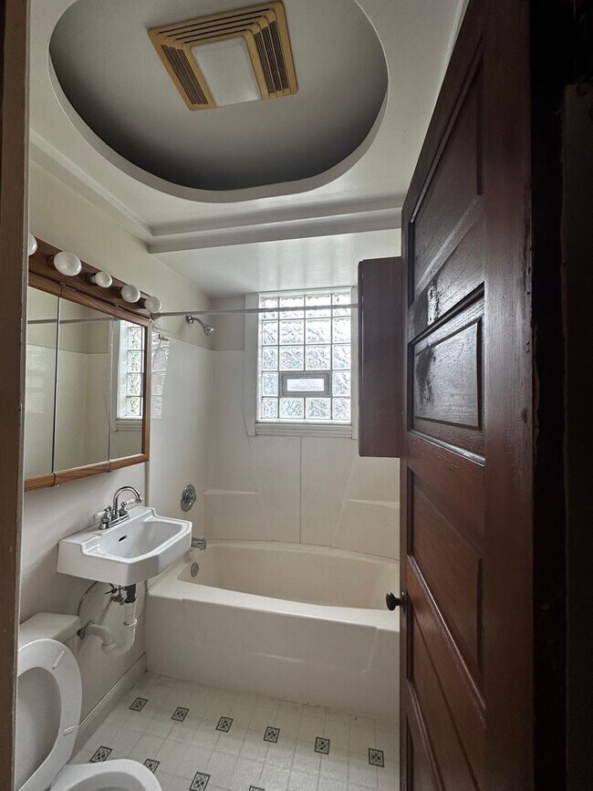 Photo - 402 S 1st St Unidad Lower #1