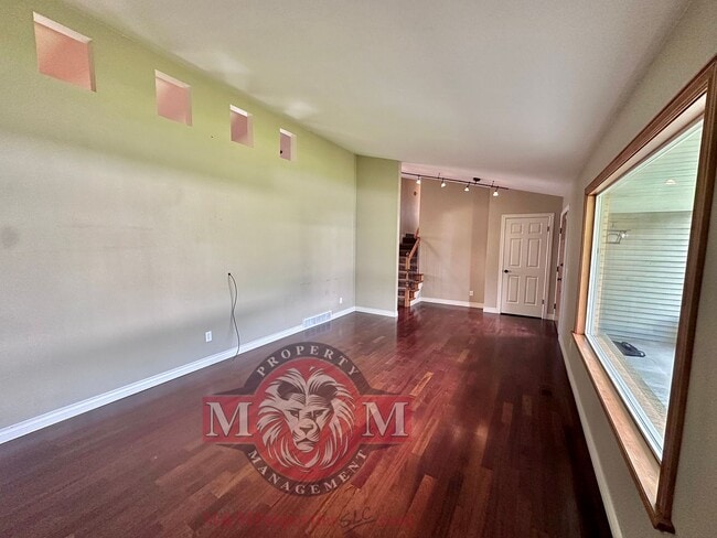 Photo - 12128 Woodridge Rd