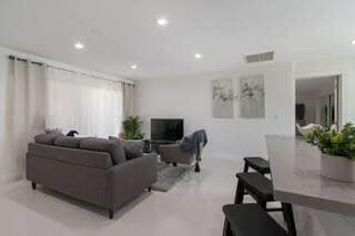 Photo - 4155 SW 49th St