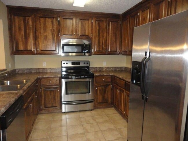 Photo - 138 Jasmine Cir Unit 1