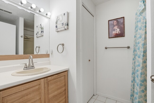 Photo - 2415 Catskill Ct