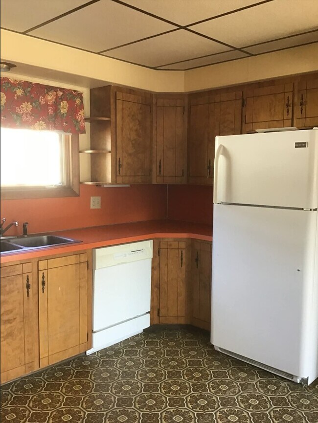 Photo - Spacious, Family Friendly, In-Town Home Unit 1