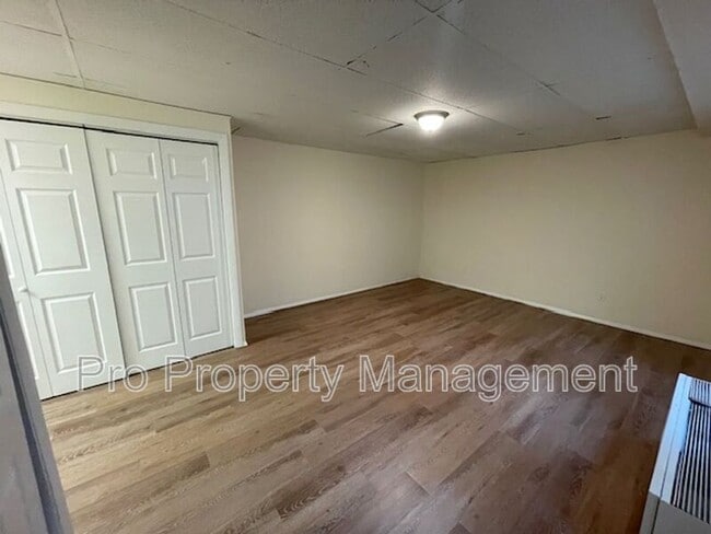 Photo - 106 Woodside Green