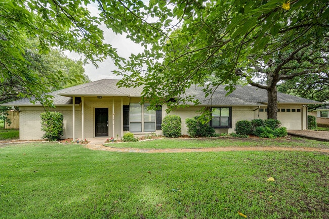 Photo - 627 Stonecrest Rd