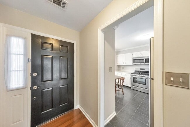 Photo - 2045 Fairways Ct