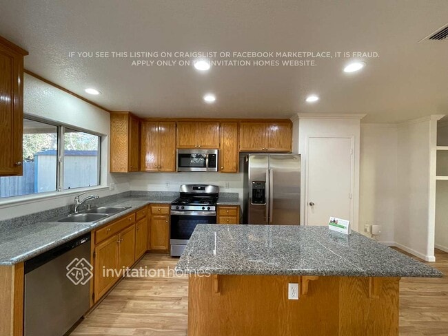 Photo - 456 Victory Ave