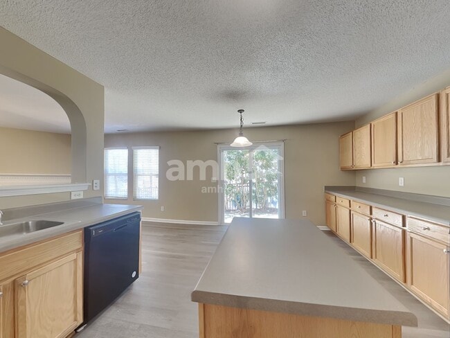 Photo - 37 Valleyfield Dr