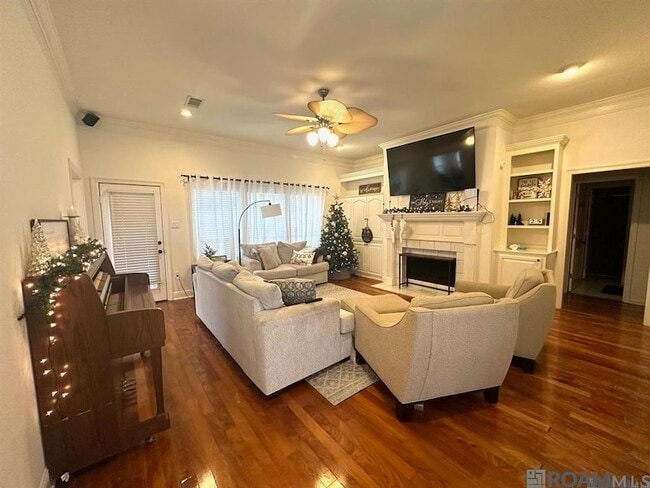 Photo - 10630 Hilltree Dr