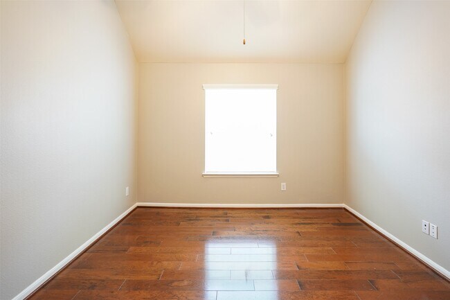Photo - 28038 Emma Gardens Ln