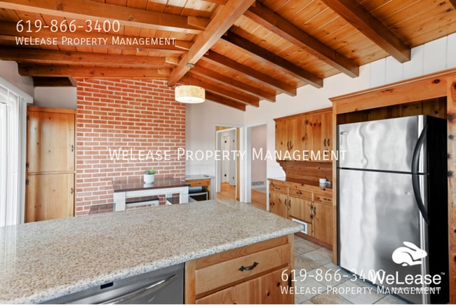 Photo - 3600 Willow St Unit Upstairs