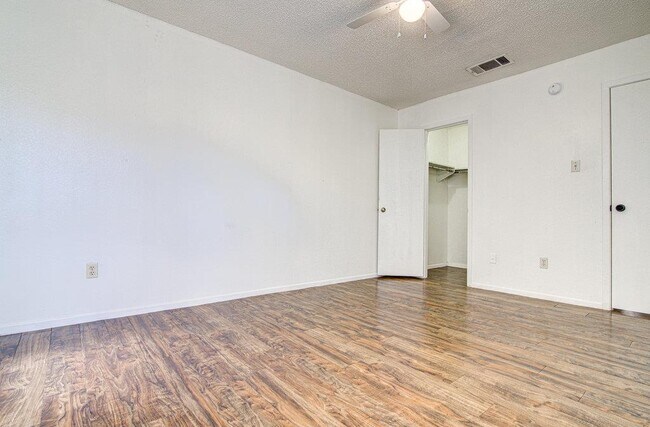 Photo - 8110 West Gate Blvd