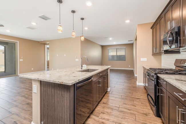 Photo - 9820 E Tupelo Ave