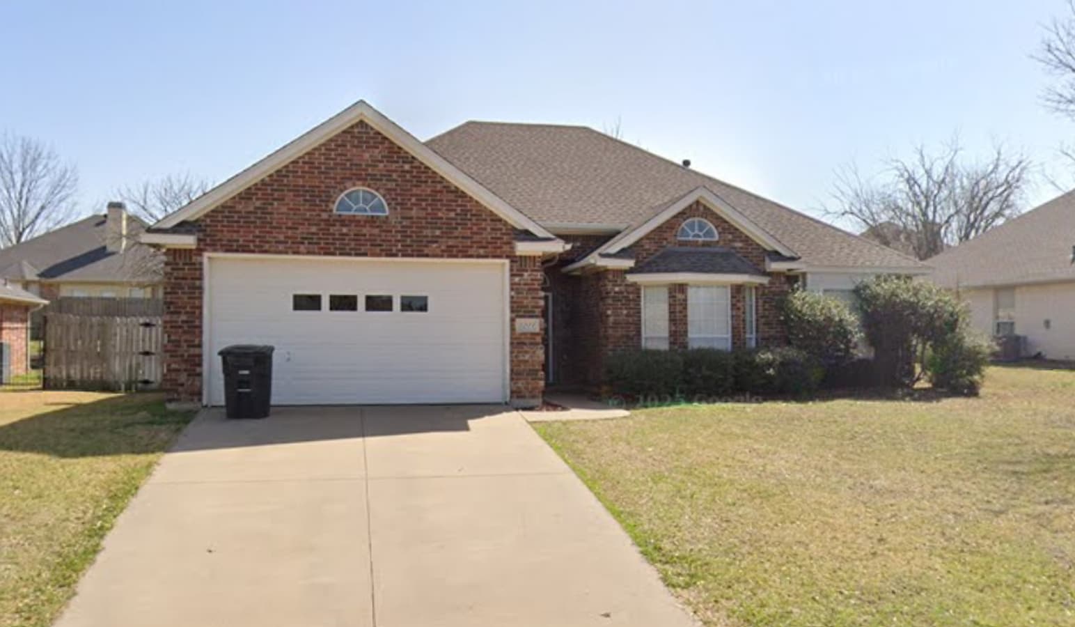 3 bed, 2 bath home in Cleburne - 3 bed, 2 bath home in Cleburne