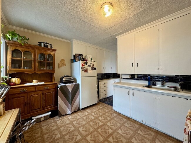 Photo - 87 High St Unidad #1R