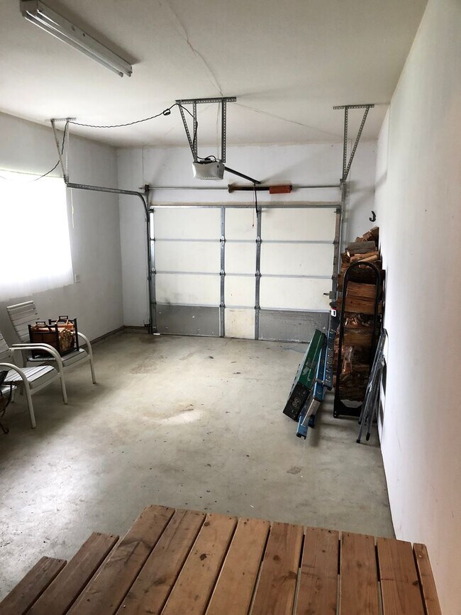 Photo - Townhome on Golf Course in North Bonneville!