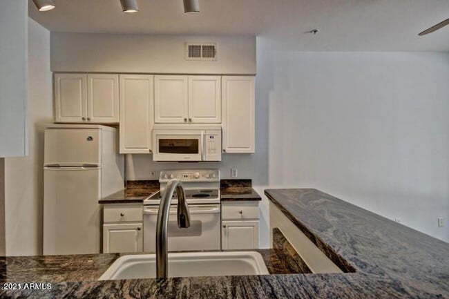 Photo - 1701 E Colter St Unit 157