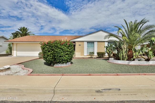 Building Photo - 9860 N 105th Ave Rental