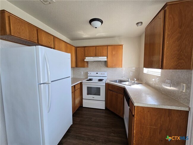 Photo - 1206 Industrial Blvd