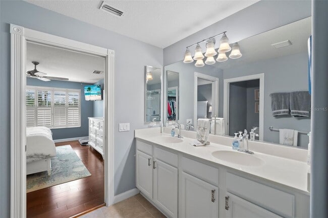 Photo - 2121 Burgos Dr