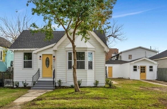 Photo - 2115 Independence St