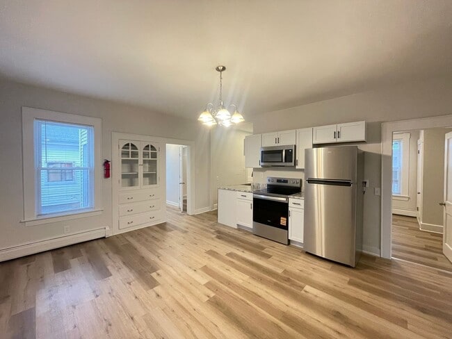 Photo - 386 Rimmon St Unit 1