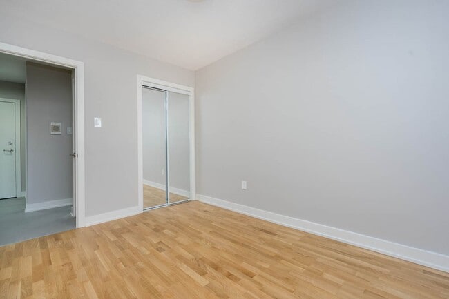 230 Oak St Unit 707
