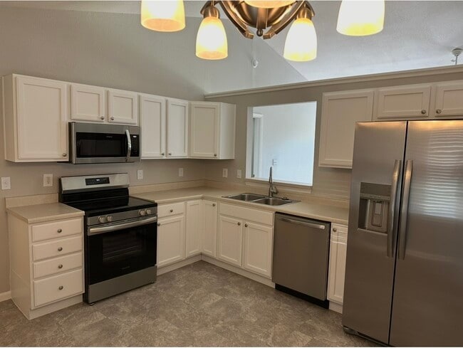 Photo - 543 Murphy Ln