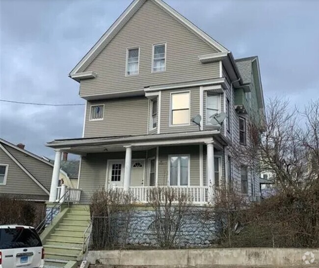 Building Photo - 103 Lounsbury St Unit 1 Rental