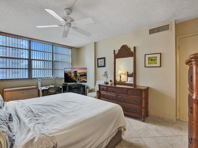 Photo - 3113 S Ocean Dr Unit 710