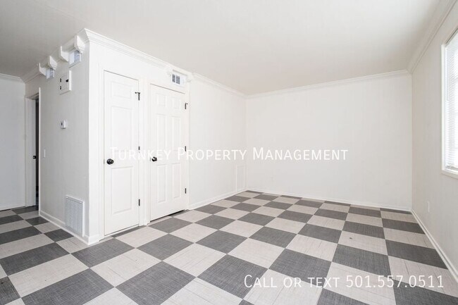 Photo - 623 Sherman St