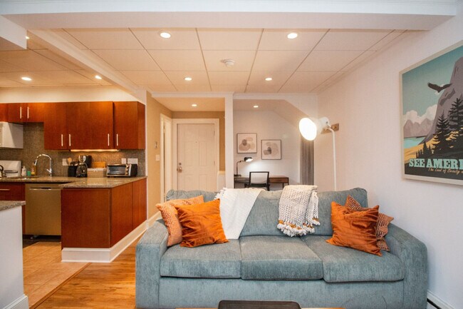 Photo - 1253 Beacon St Unidad SI FL1-ID1237952P