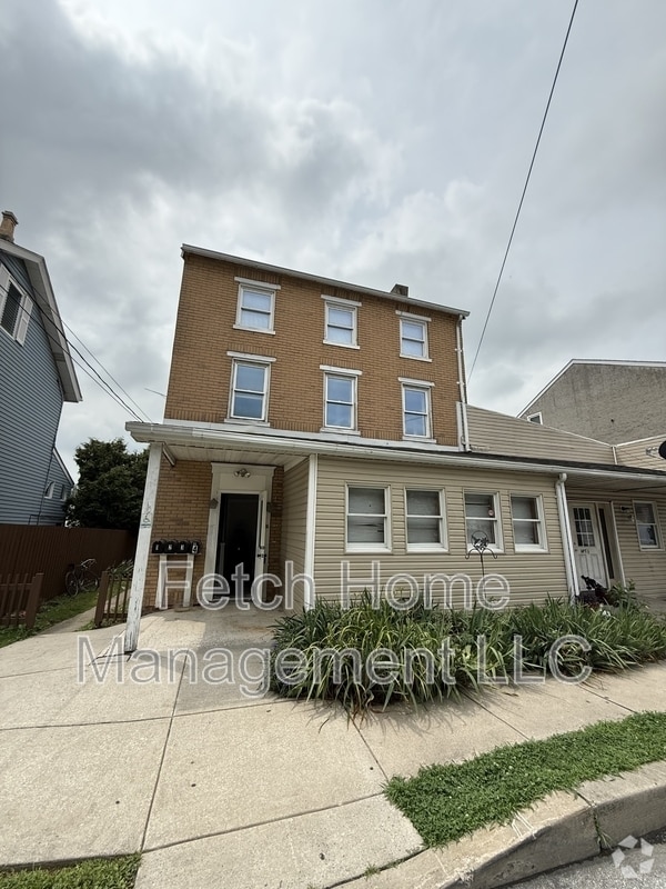 Building Photo - 22 W Gay St Rental