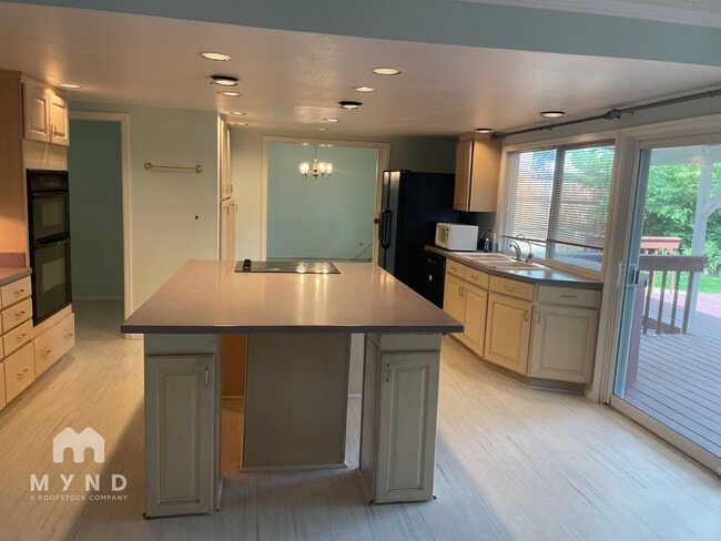 Photo - 12446 E Amherst Cir