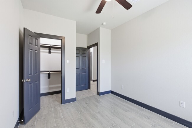 Photo - 9412 Crofton St