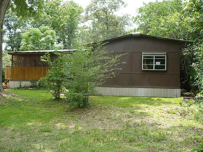 Building Photo - 1641 Decker St