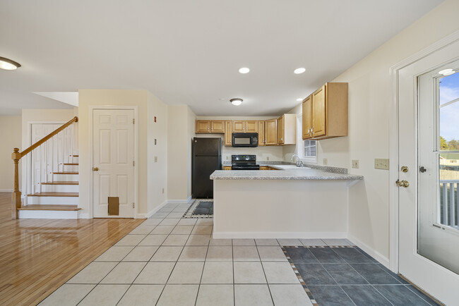 Building Photo - 8 Highland Ave Unit 3 Rental