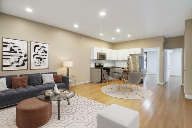Photo - 4 bedroom in BROOKLYN NY 11210 Unit 4