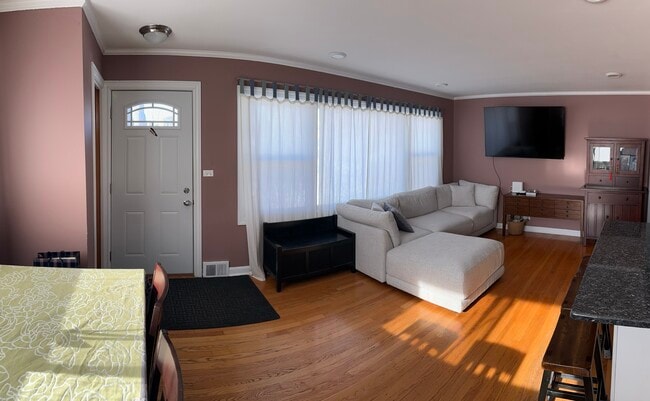 Photo - 9023 Central Ave