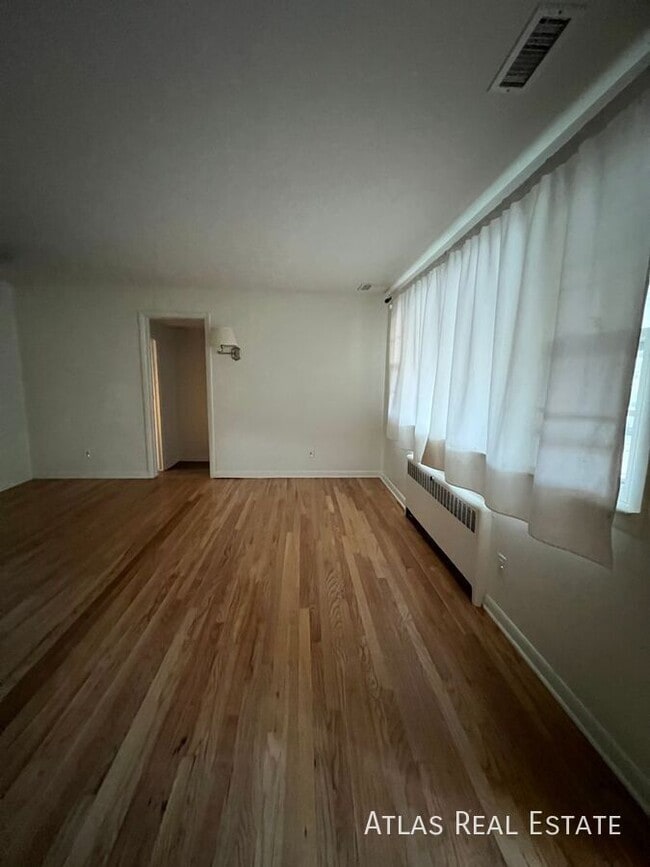 Photo - 5110 S Pearl St