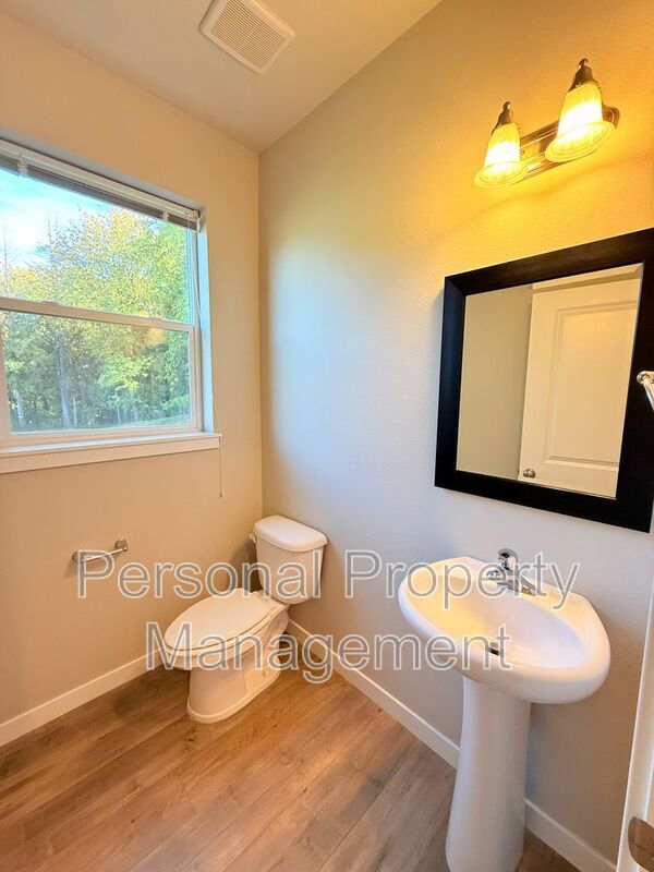 Photo - 1813 NE 169th St