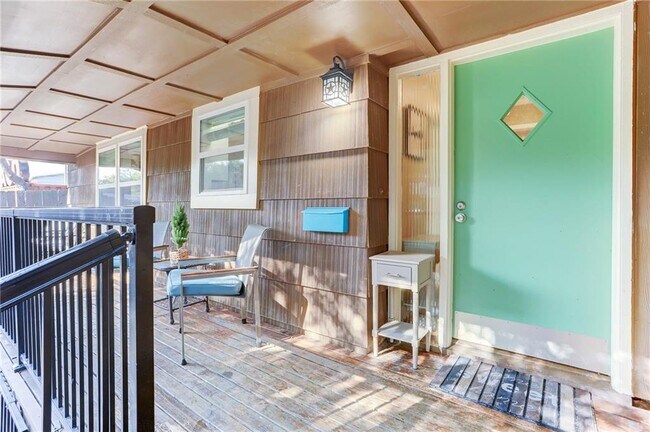 Photo - 1104 Canyon Edge Dr